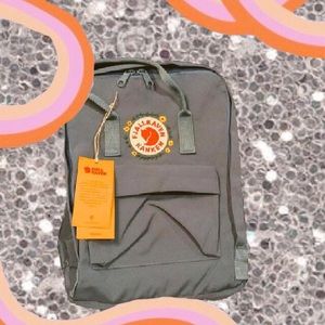 NWT Frost Green Embroidered Fjallraven Kanken
